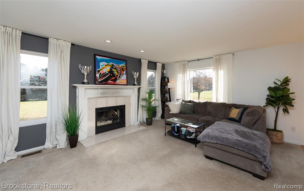12567 BLUEBERRY Lane, Davisburg, MI 48350 — Photo 20