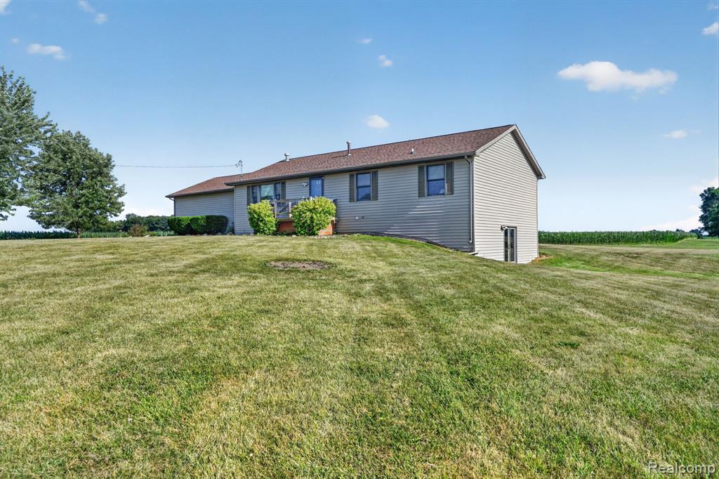 9889 Ditch Road, Chesaning, MI 48616 — Photo 8