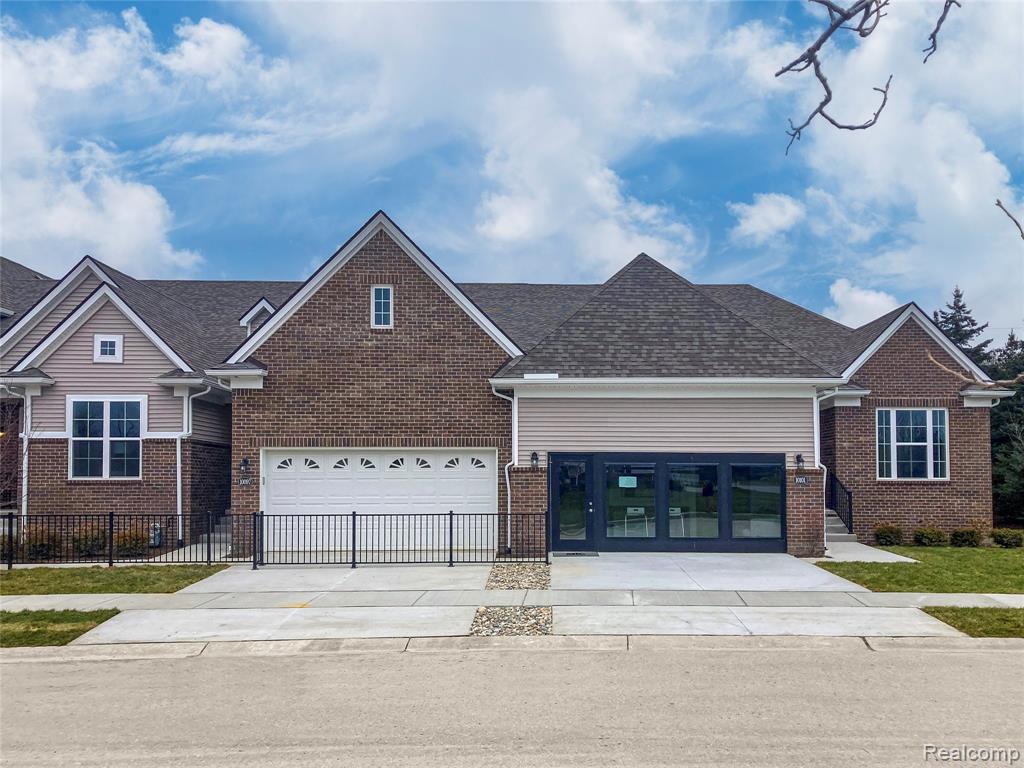 9977 Crossview Trail, 139, Howell, MI 48855