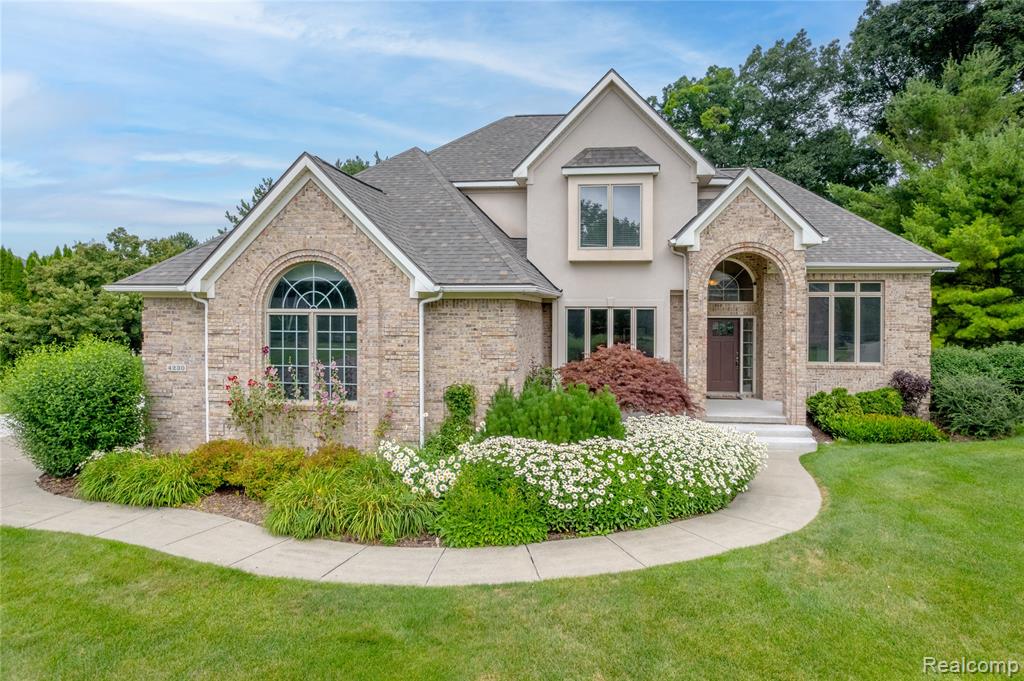 4230 Pavilion Court, Fenton, MI 48430 — front exterior