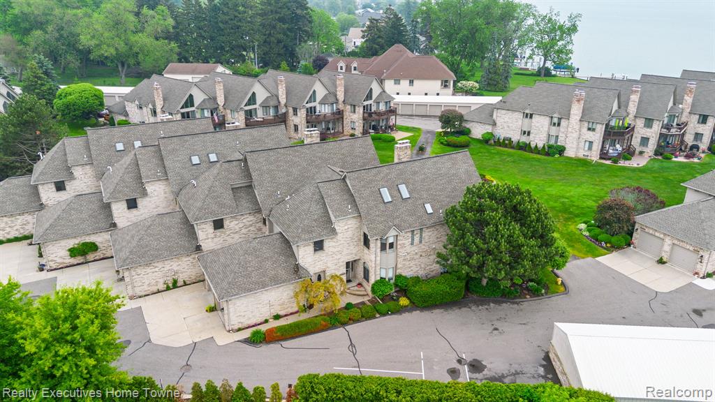 50731 Harbour View Drive N, 26, New Baltimore, MI 48047 — Photo 4