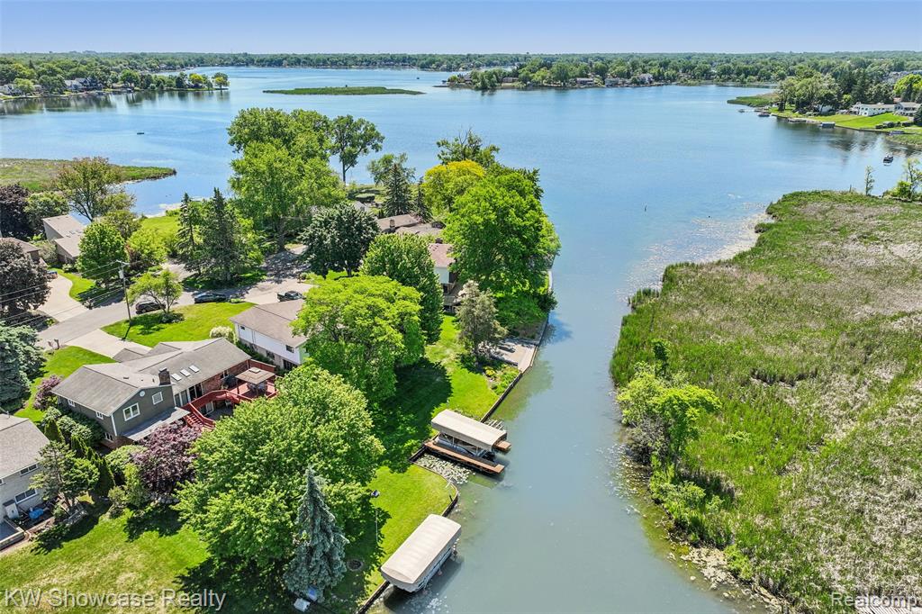 474 Beverly Island Drive, Waterford, MI 48328 — Photo 54