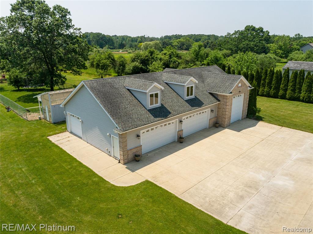 8922 McClements Road, Brighton, MI 48114 — Photo 2
