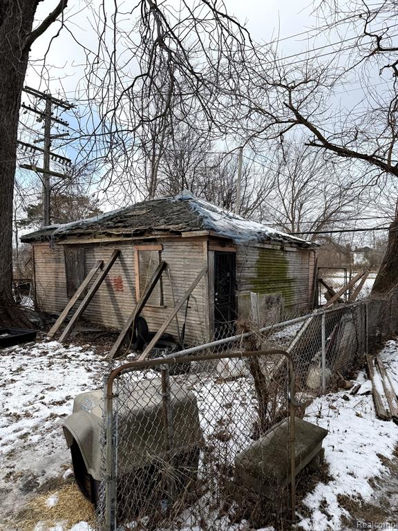 28 W MONTANA Street, Highland Park, MI 48203 — Photo 4