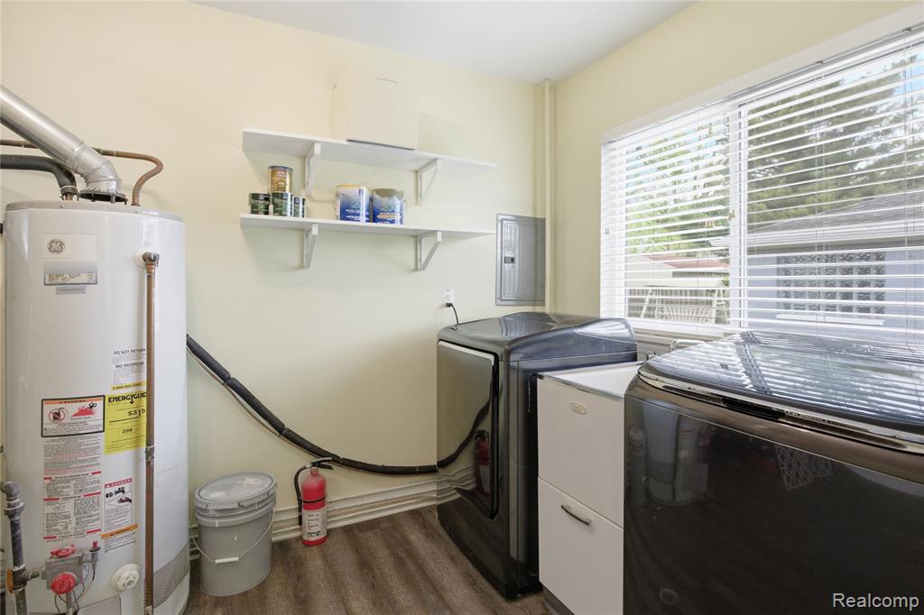 1271 E Barrett Avenue, Madison Heights, MI 48071 — Photo 14