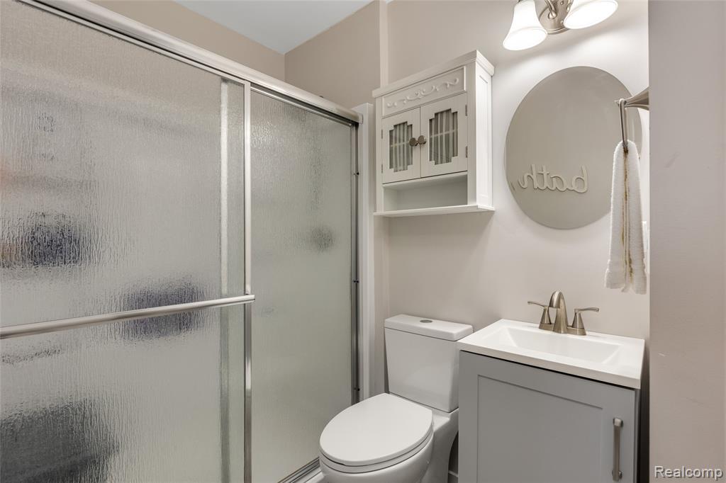 9474 Thames Boulevard, White Lake, MI — Photo 16