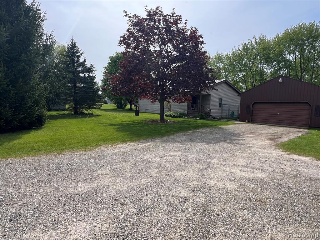 5275 Lippincott Road, Lapeer, MI 48446 — Photo 24