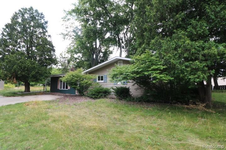 6048 N Lapeer Road, Fostoria, MI 48435 — Photo 3