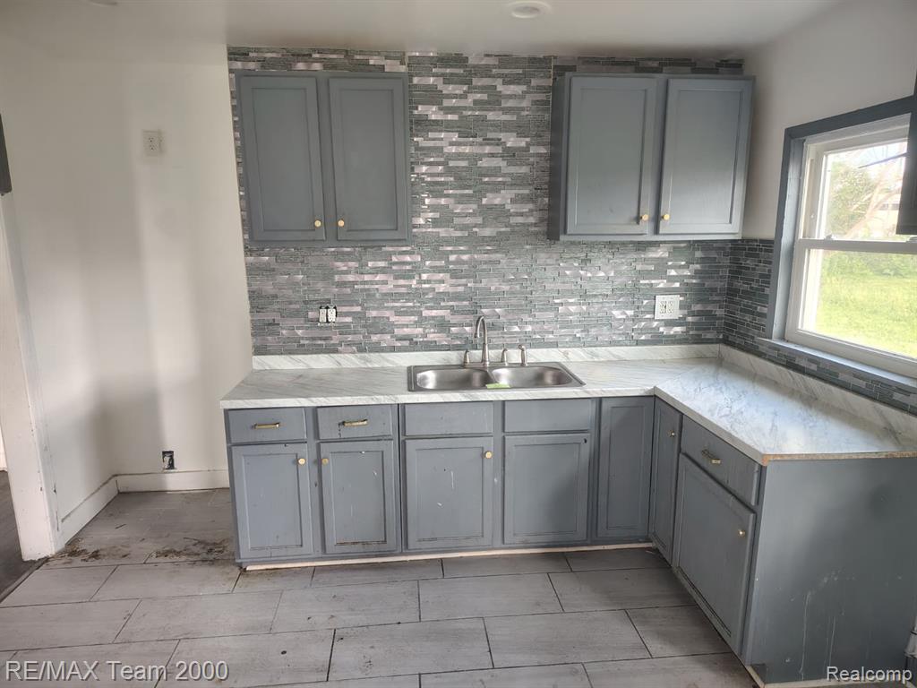 8860 Appoline Street, Detroit, MI 48228 — Photo 8