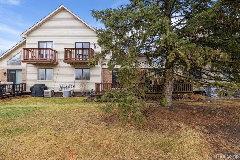 57283 SILVER MAPLE Drive, Washington, MI — Photo 32