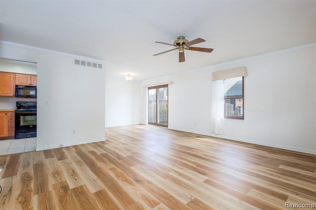 8707 Forest Court, Warren, MI 48093 — Photo 4