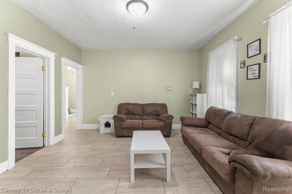 9182 LAFAYETTE Boulevard, Detroit, MI 48209 — Photo 10