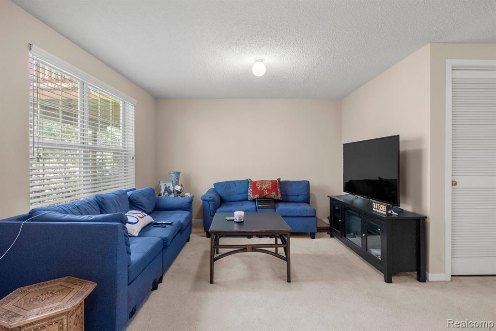 30997 CENTENNIAL Drive, Novi, MI 48377 — Photo 27