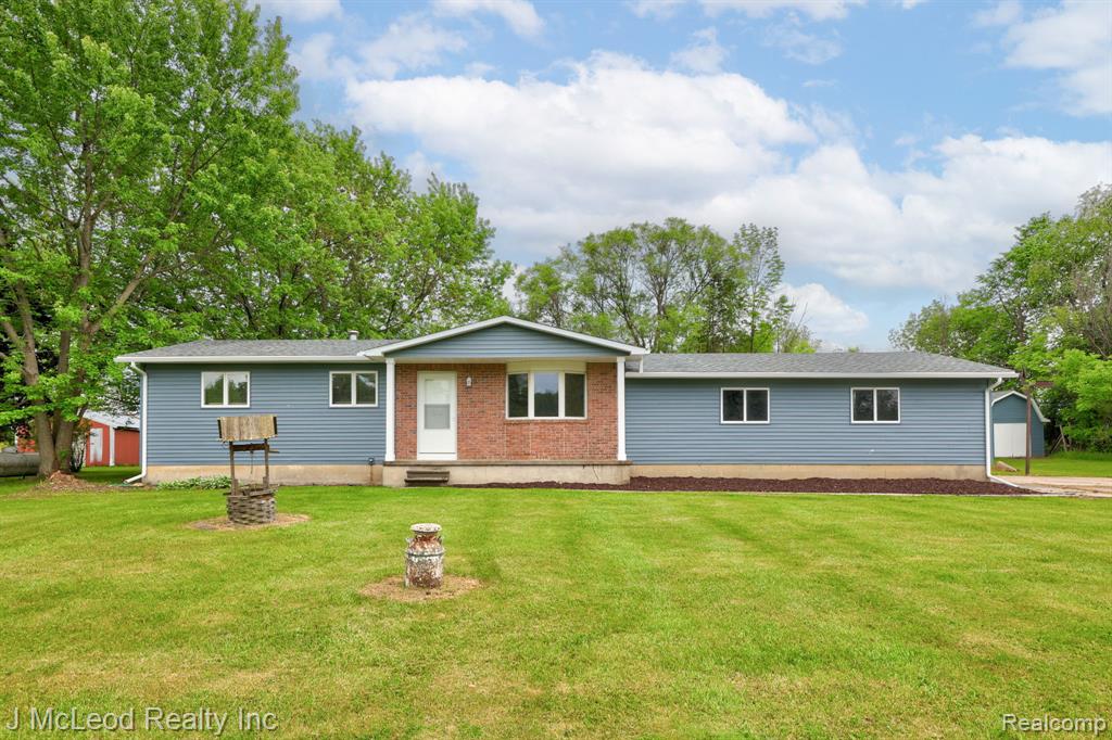 12146 Crawford Road, Otisville, MI 48463 — Photo 2