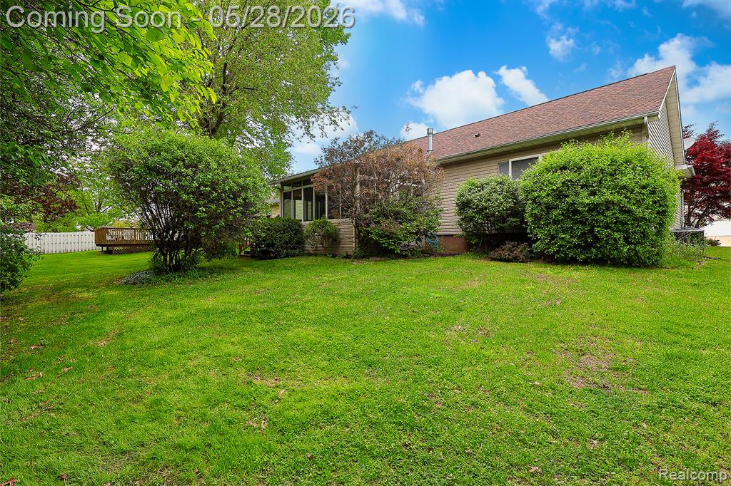 2855 Reflection Avenue, Waterford, MI 48328 — Photo 10