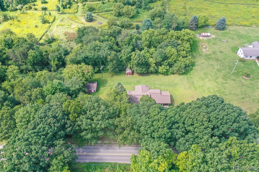 1075 Indian Road, Lapeer, MI 48446 — Photo 34