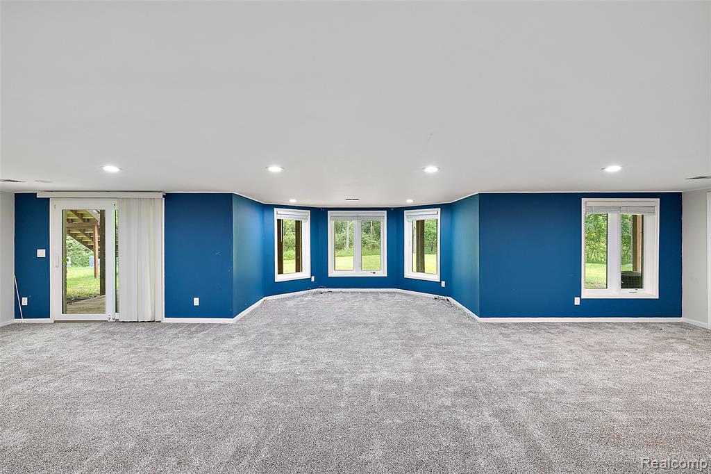 6358 Golden Lane, West Bloomfield, MI — Photo 46