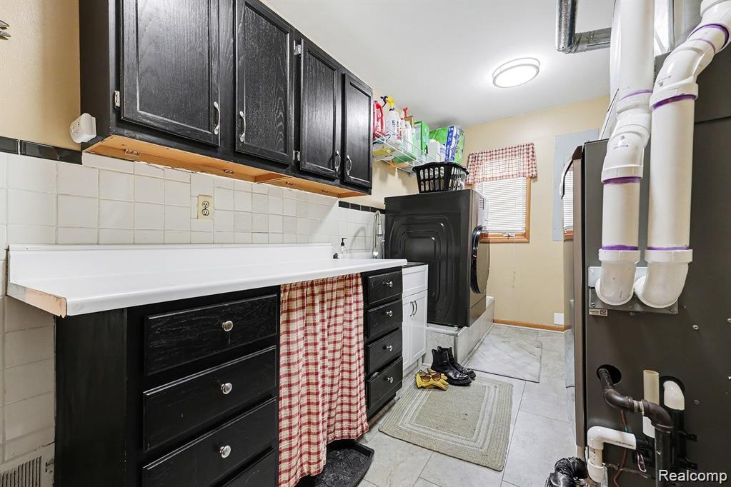 7277 Cardinal Street, Algonac, MI 48001 — Photo 23