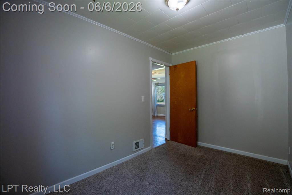 4152 Leith Street, Burton, MI 48509 — Photo 16