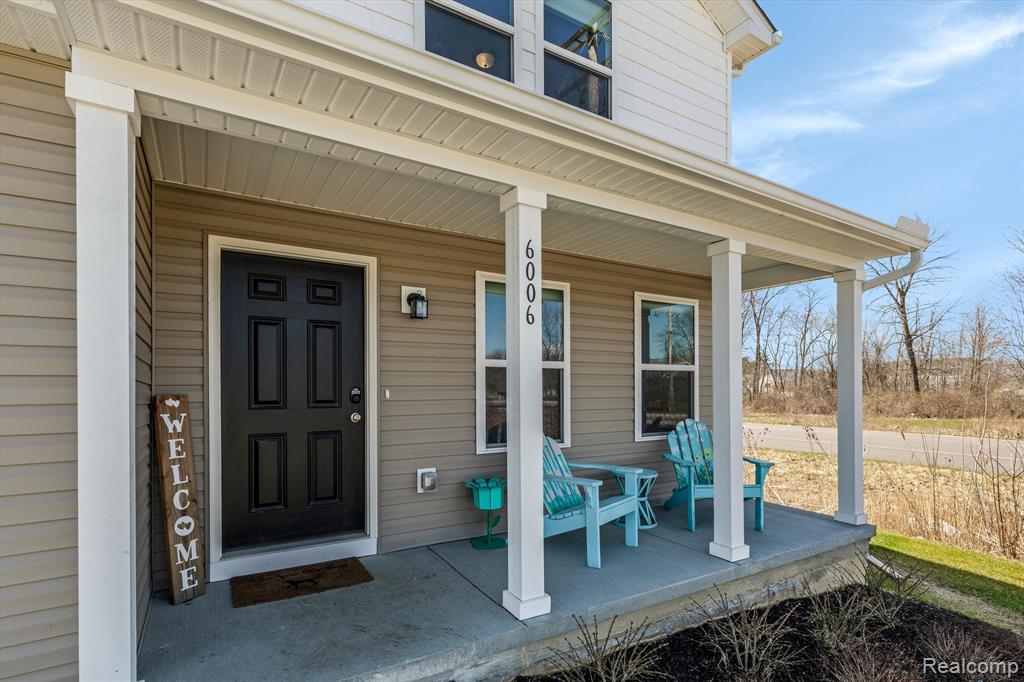 6006 BURTON ESTATES Drive, Burton, MI 48519 — Photo 5
