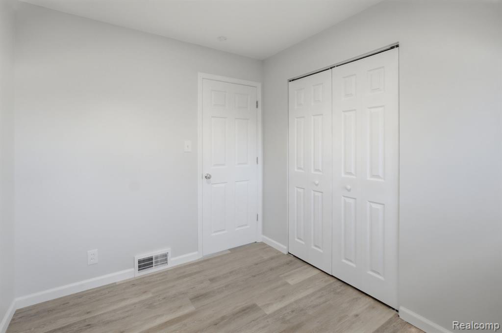 28231 Fountain Street, Roseville, MI 48066 — Photo 11