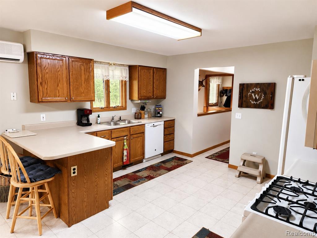 11183 Wolf Road, Johannesburg, MI 49751 — Photo 14