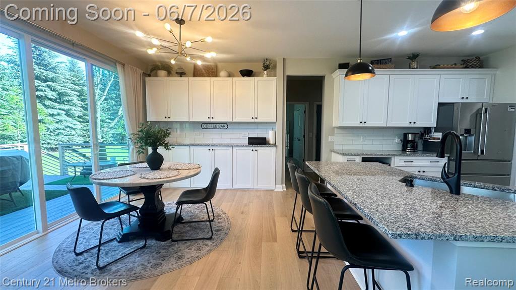 16437 Sleepy Hollow Drive, Fenton, MI 48430 — Photo 9