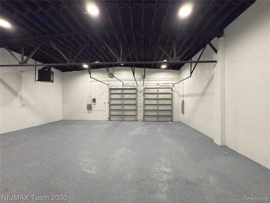 5729 S Beech Daly Street, Dearborn Heights, MI 48125 — Photo 3