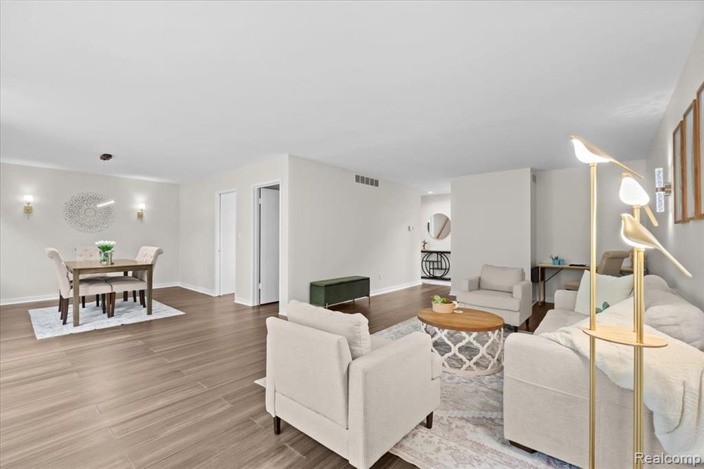 2208 Applewood Court, Ann Arbor, MI 48103 — Photo 7
