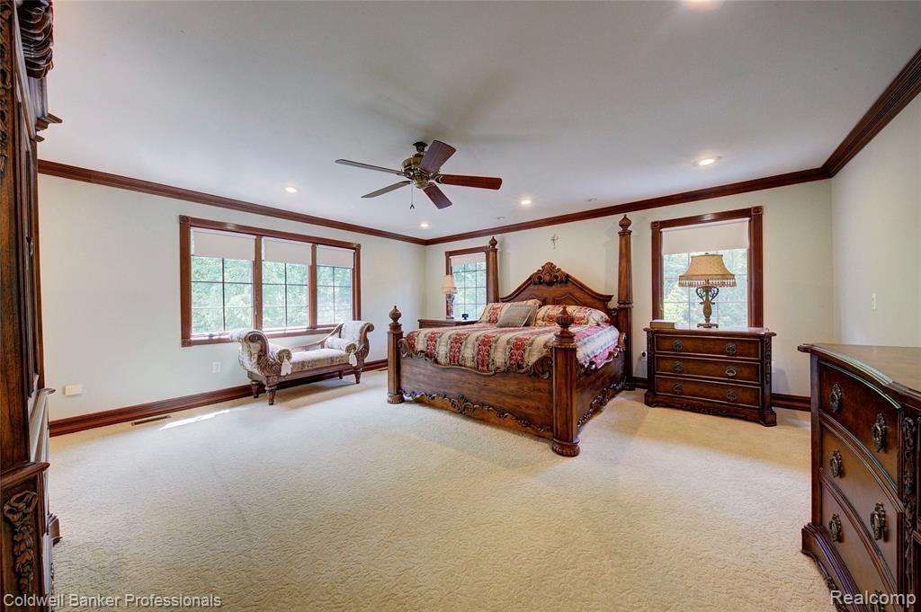 4546 Forest Edge Lane, West Bloomfield, MI 48323 — Photo 53
