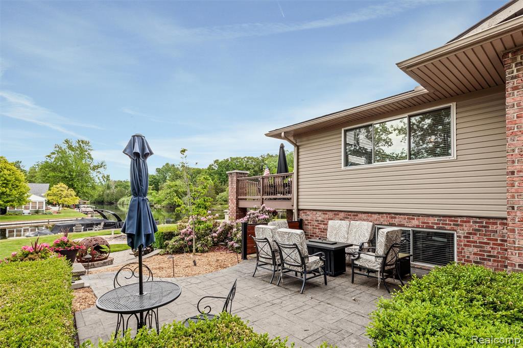 8950 Riverview, Pinckney, MI 48169 — Photo 45
