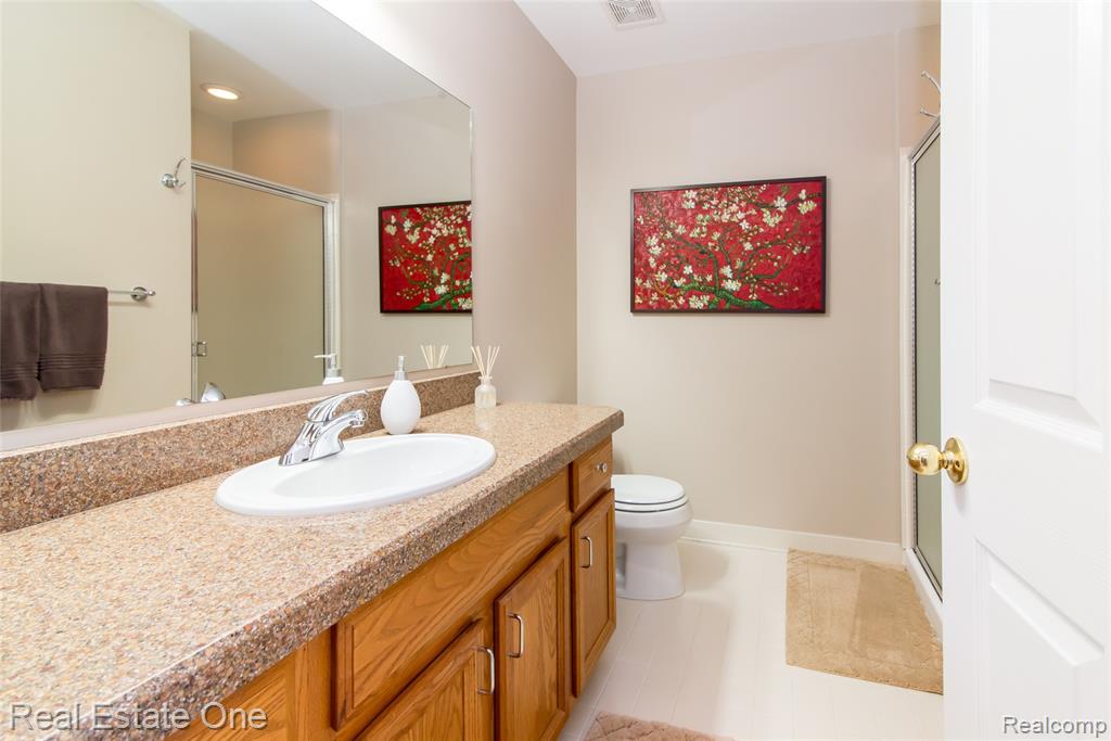 568 Woodhaven Drive, Walled Lake, MI 48390 — Photo 36