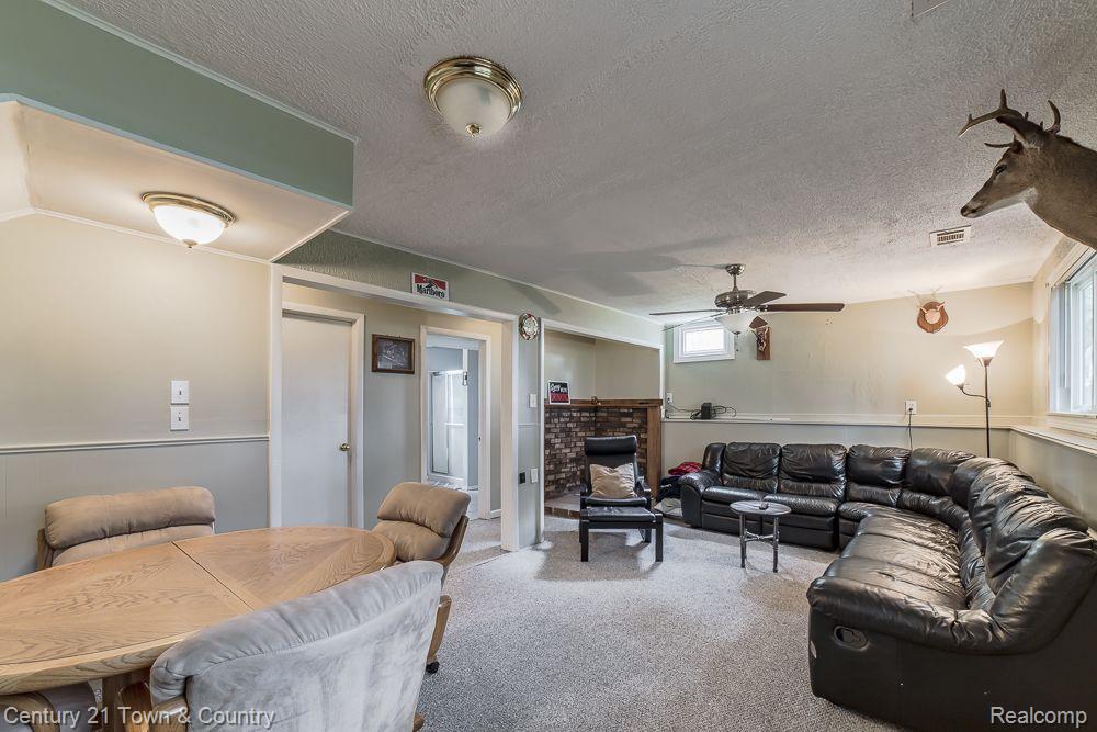 8119 FENTON Road, Grand Blanc, MI 48439 — Photo 22