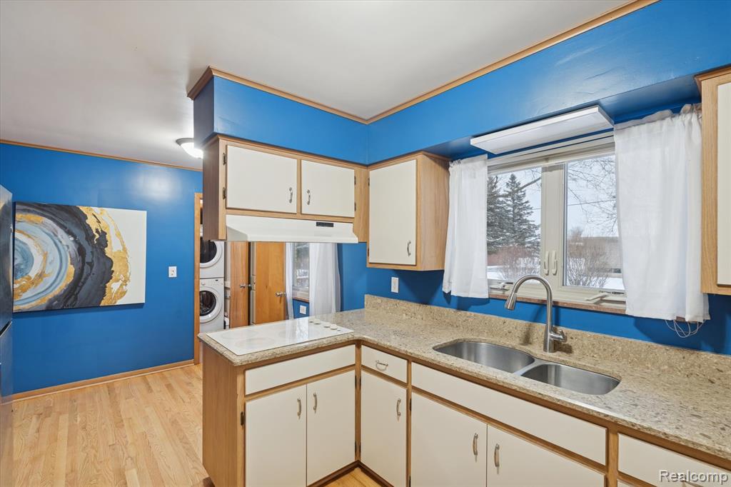 7127 Meadowvue Drive, Grand Blanc, MI 48439 — Photo 11
