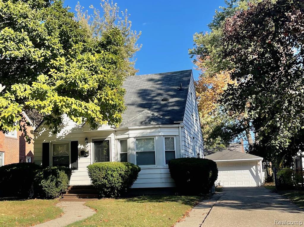 814 N Gainsborough Avenue, Royal Oak, MI 48067 — front exterior