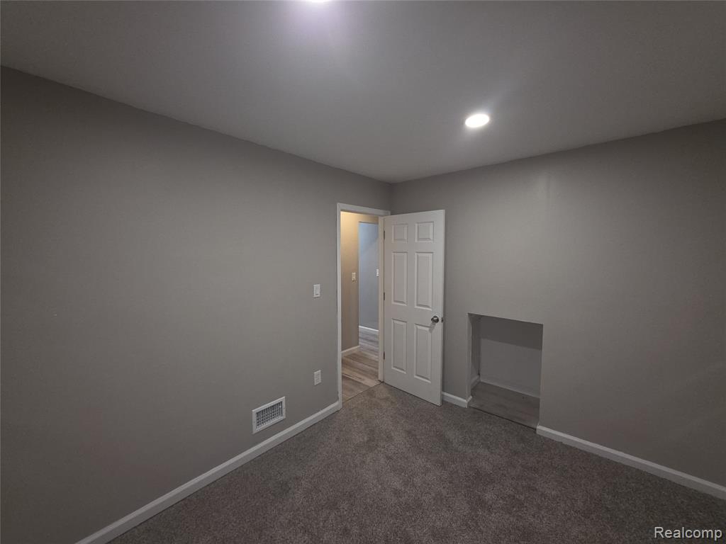6744 Brimson Street, Hamtramck, MI 48212 — Photo 4