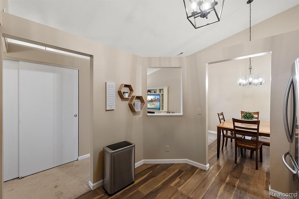 61149 GREENWOOD Drive, South Lyon, MI 48178 — Photo 15