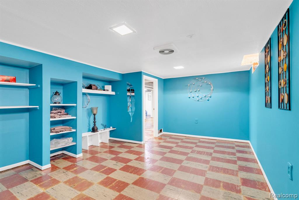 4209 Vassar Street, Dearborn Heights, MI 48125 — Photo 17