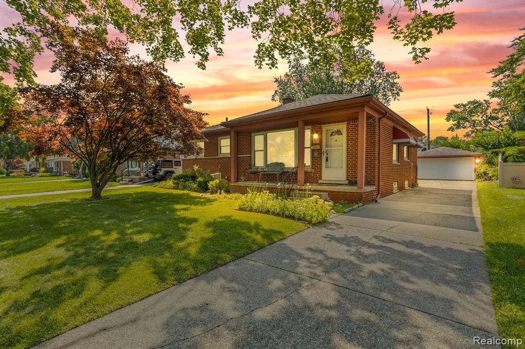 504 E LA SALLE Avenue, Royal Oak, MI 48073 — Photo 3