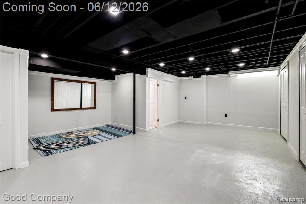 3176 Chambord Drive, West Bloomfield, MI 48323 — Photo 41