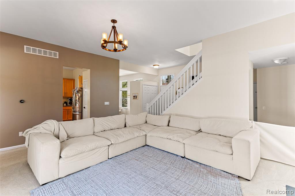 1484 Chapleau Drive, Ann Arbor, MI 48103 — Photo 8