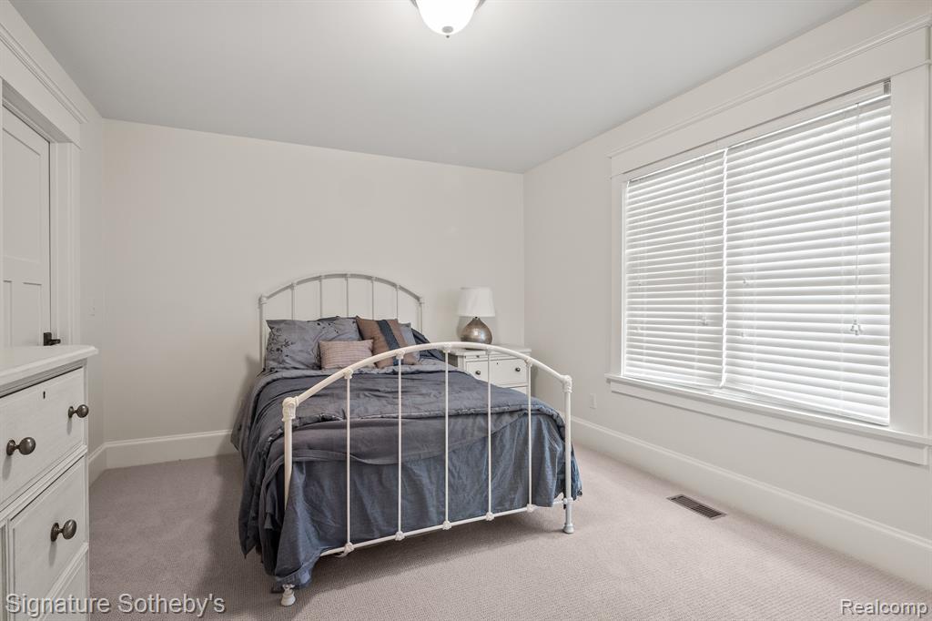 5027 GROVER Drive, Brighton, MI 48116 — Photo 35