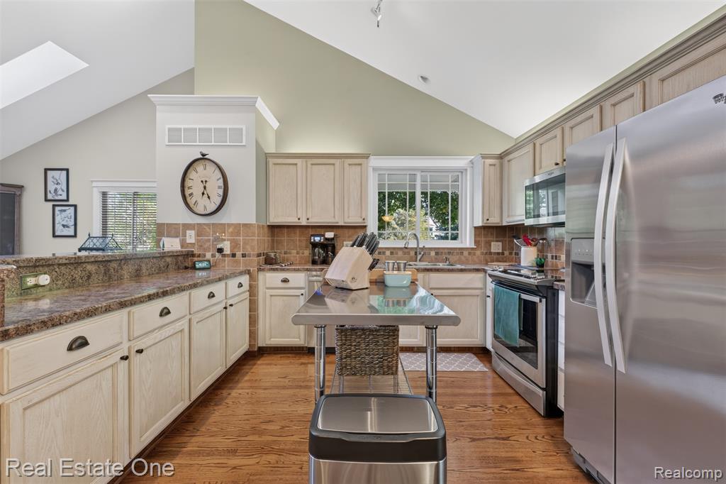 5569 Northcrest Court, Clarkston, MI — Photo 11