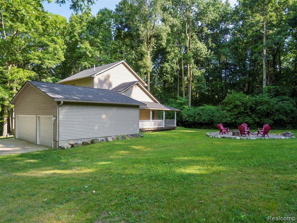 9480 Hartland Road, Fenton, MI 48430 — Photo 44