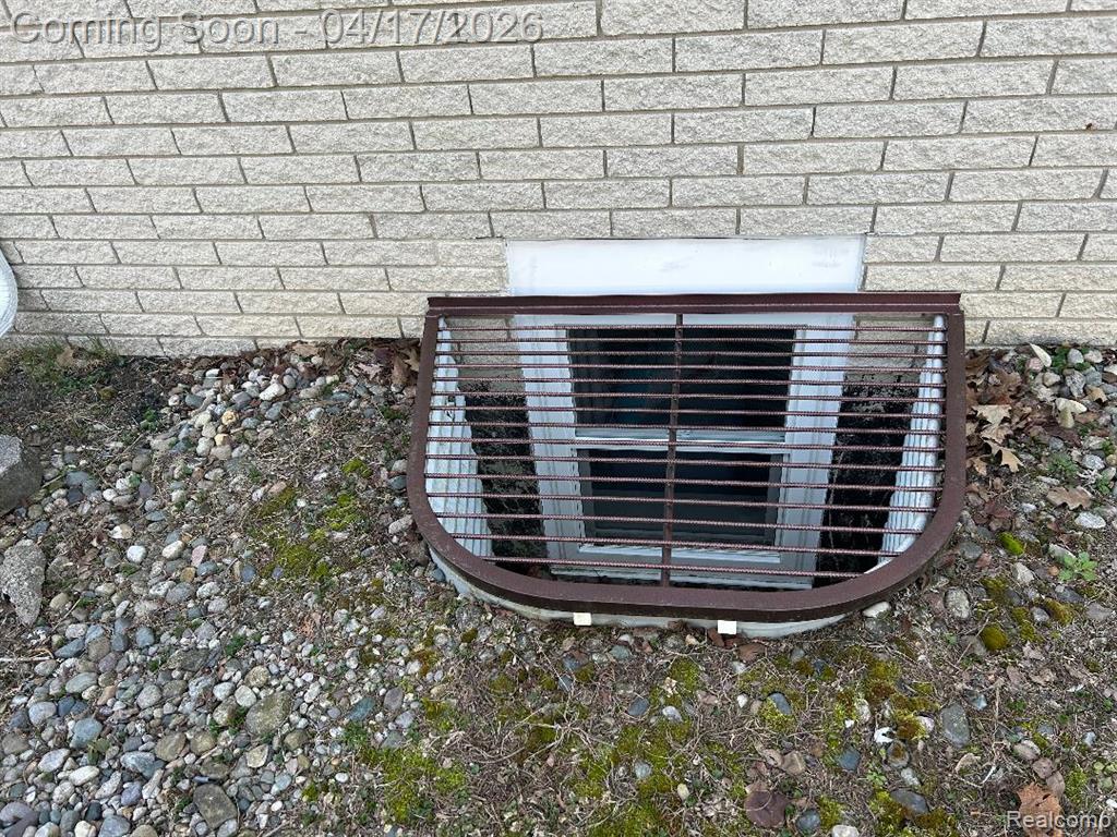 5134 Saint Richard Drive, Utica, MI 48316 — Photo 15