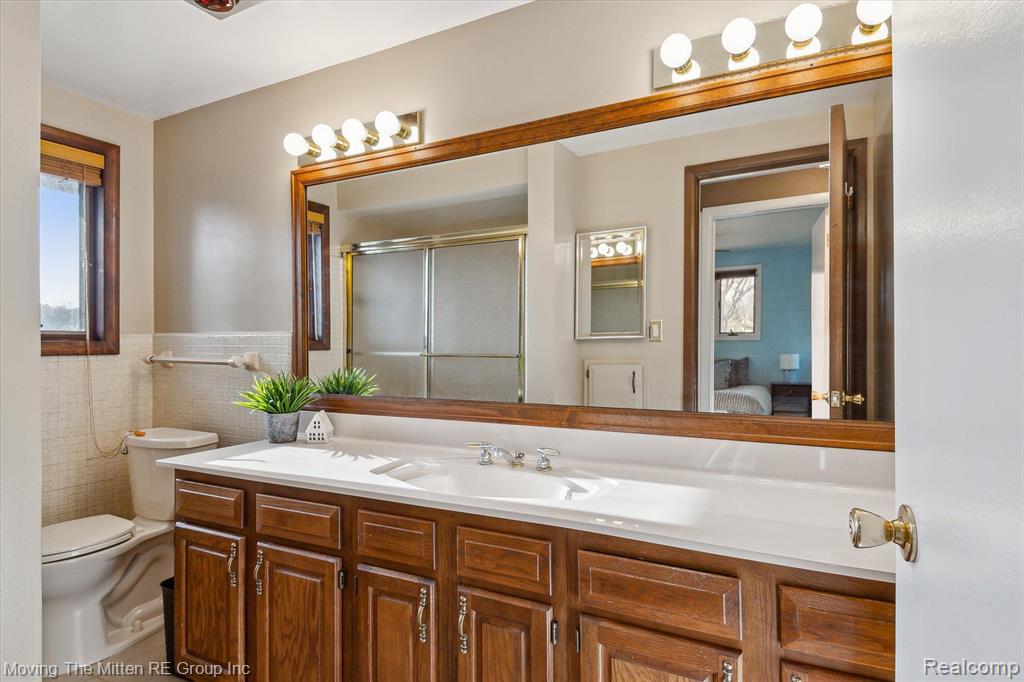 47853 N SHORE Drive, Van Buren, MI 48111 — Photo 26