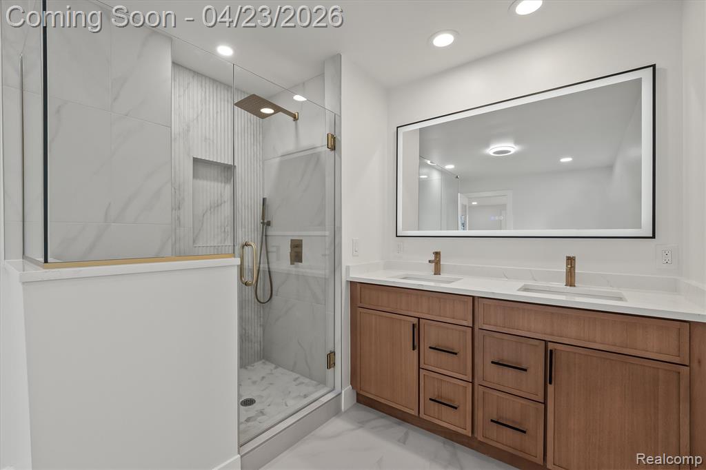 6800 Crestway Drive, Bloomfield Hills, MI 48301 — Photo 19