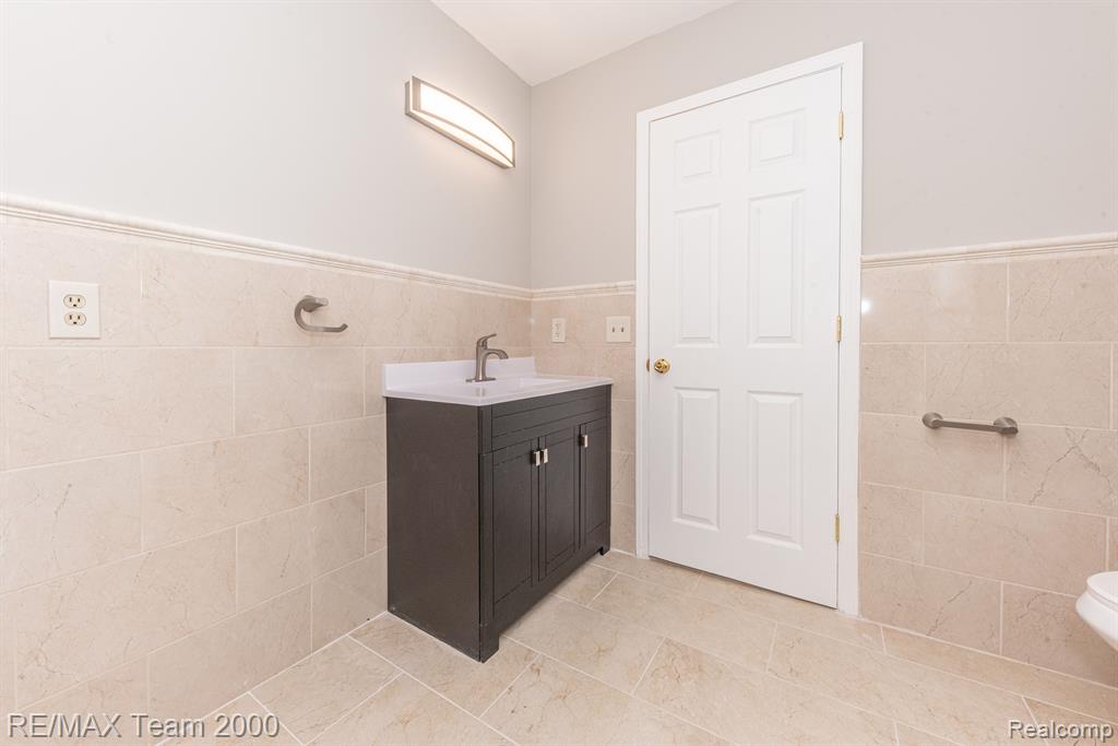 17148 PON VALLEY Drive, Northville, MI 48168 — Photo 34