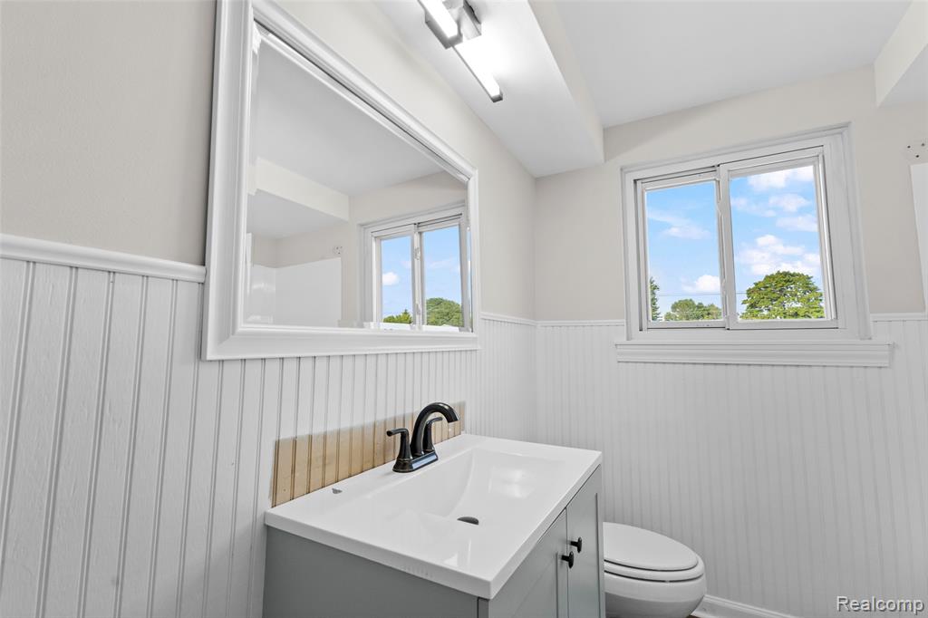 9651 Blaty Street, Taylor, MI 48180 — Photo 11