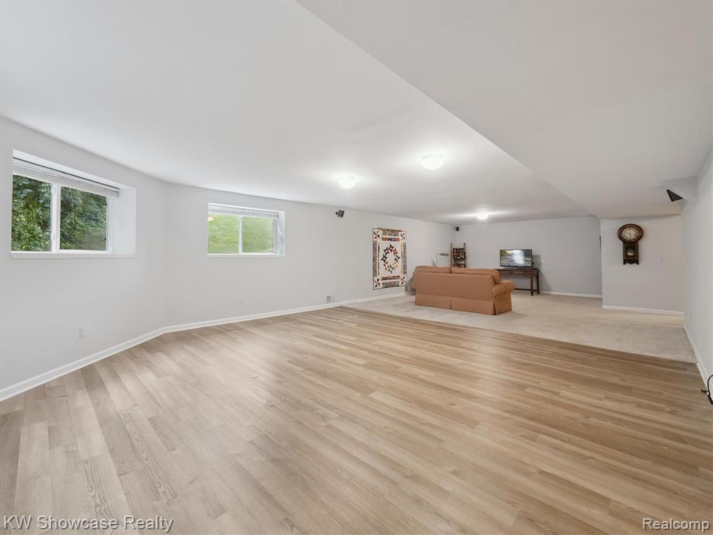 2933 E Telluride, Brighton, MI 48114 — Photo 32